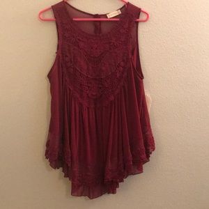 Altar’d state red lace top. Size L.